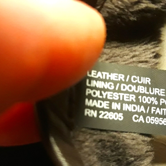 NWT, Leather gloves w/premium sheepskin - Picture 4 of 9